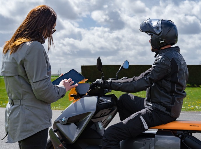 Préventis 2 Roues Motorisées - Déplacements professionnels à deux roues motorisées Préventis 2 Roues Motorisées - Déplacements professionnels à deux roues motorisées
