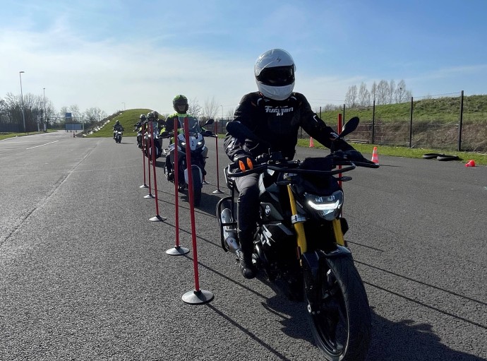 Préventis 2 Roues Motorisées - Déplacements professionnels à deux roues motorisées Préventis 2 Roues Motorisées - Déplacements professionnels à deux roues motorisées